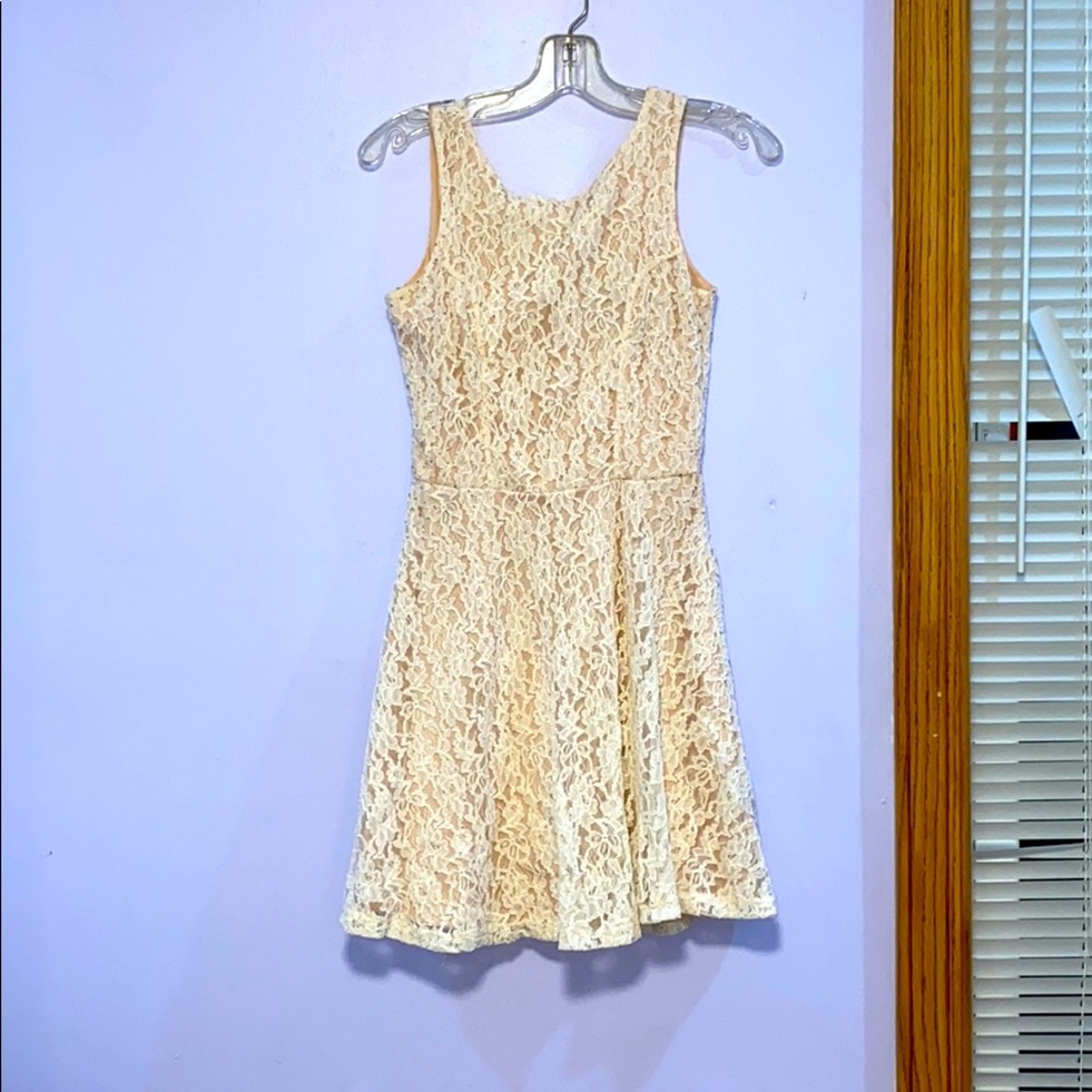 Gorgeous cream flower lace mini dress